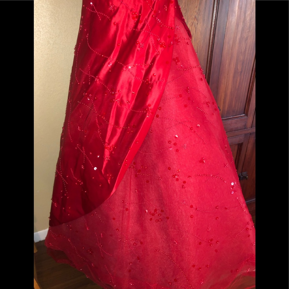 Red prom dress, wedding dress - Picture 7 of 9